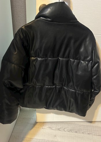 Stradivarius Siyah Deri Kadın Mont - Görsel 3