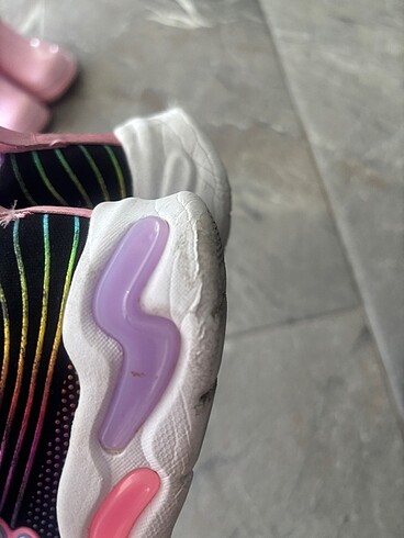 27 Beden siyah Renk Skechers spor ayakkabı