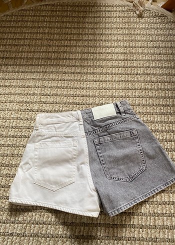 Gri Beyaz Bağlama Desenli Kot Şort bershka - Görsel 4