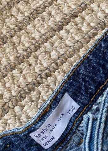 Kadın Mavi Bağcıklı Yırtık Kot Şort bershka - Görsel 3