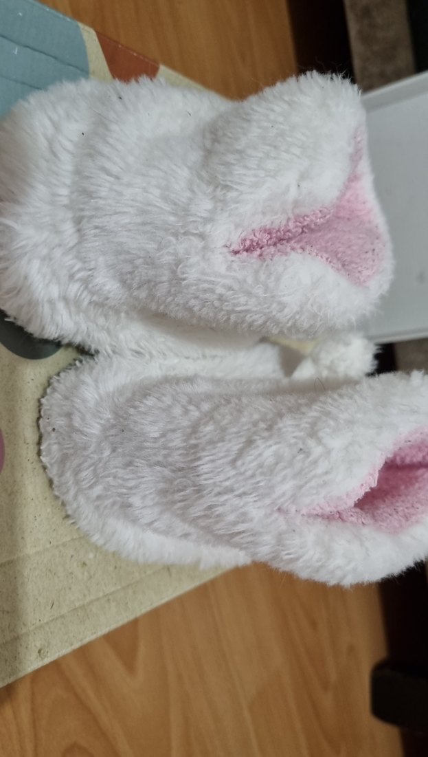 Kız Çocuk Beyaz Nakışlı Peluş Ev Terliği - Görsel 3