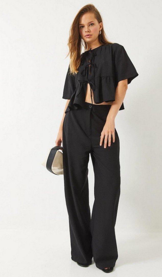 Siyah Kemerli Keten Rahat Kesim Kadın Pantolon - Görsel 3