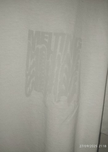 Kadın Beyaz Baskılı Kısa Kollu Tişört - Görsel 2