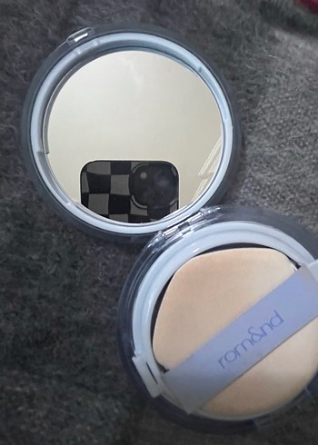 rom&nd Mavi cushion.02 pure21 rengi. - Görsel 2