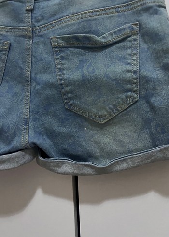 Kadın Mavi Bol Kesim Mini Denim Şort - Görsel 4