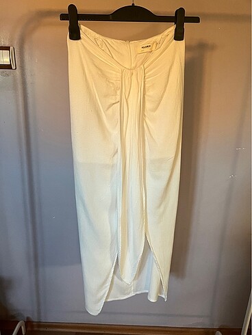 Pullandbear keten etek