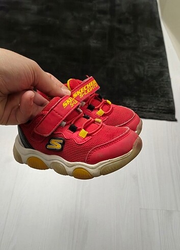 Skechers 24 numara