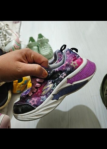27 Beden mor Renk Skechers ışıklı 27 numara