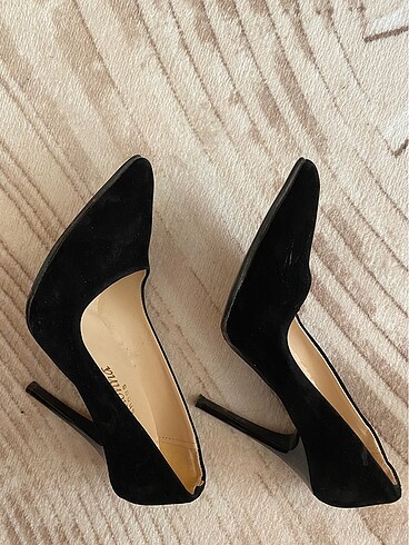 Diğer stiletto suet