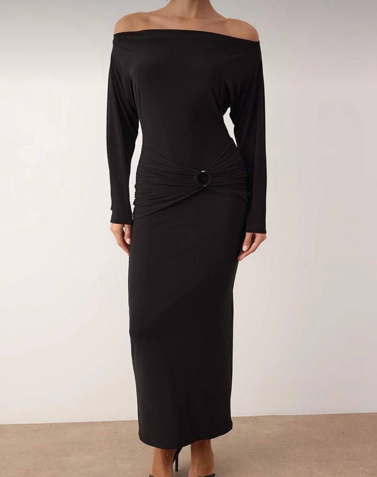 Uzun Siyah Kayık Yaka Kadın Elbise - Görsel 2