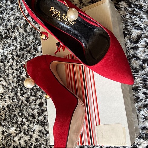 40 Beden Stiletto