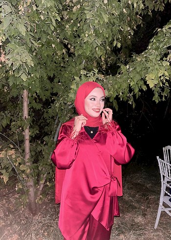 Şal dahil Uzun Kollu kırmızı takım elbise - Görsel 2