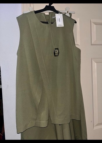 Uzun Kesim Salaş Koyu Haki Kadın kemerli Takım - Görsel 6