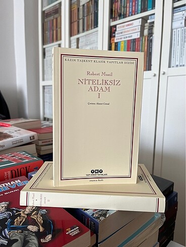 Niteliksiz Adam 2 Cilt