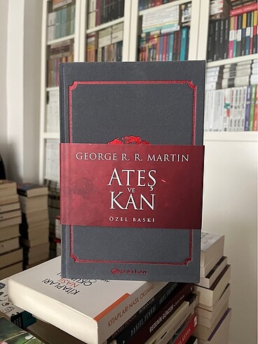 Ateş ve Kan Resimli