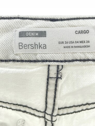 36 Beden çeşitli Renk Bershka Jean / Kot %70 İndirimli.