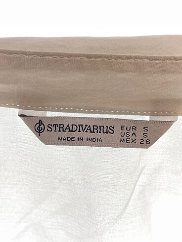 s Beden beyaz Renk Stradivarius Bluz %70 İndirimli.