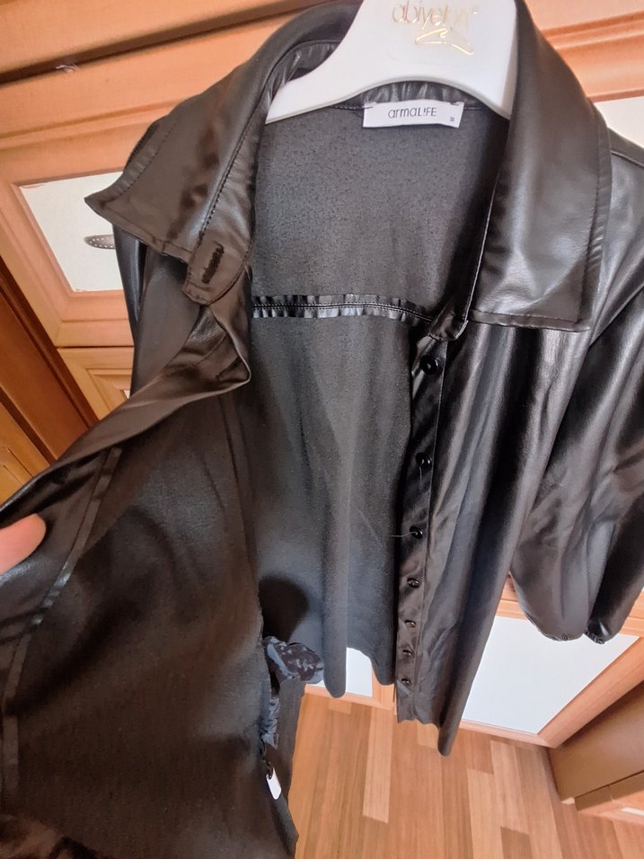 Düğmeli Siyah Kadın Deri Gömlek/Ceket - Görsel 2