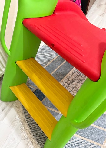 Renkli Çocuk Kaydırağı - Görsel 3