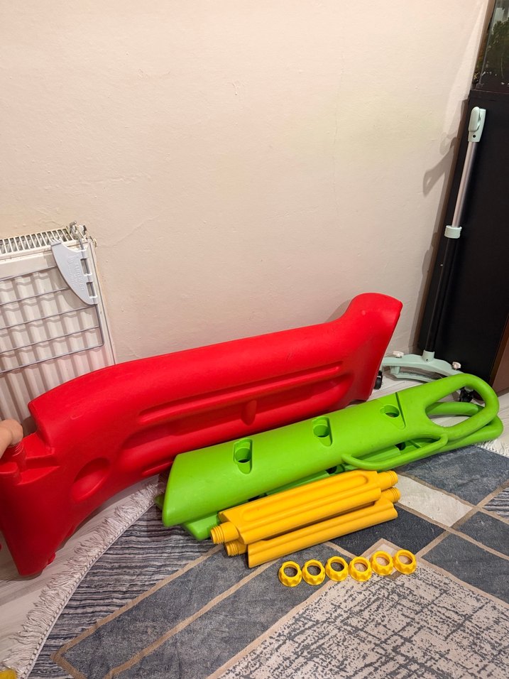 Renkli Çocuk Kaydırağı - Görsel 2