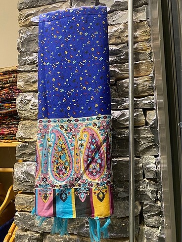 Kadın şal