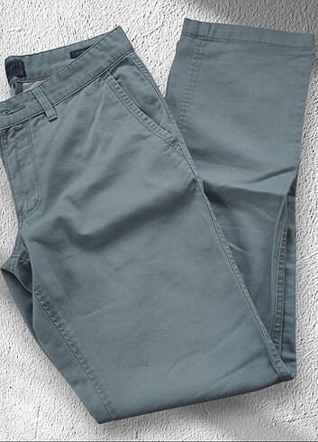 C&A pantolon bir kaç kez giyildi. Sıfır gibi. 