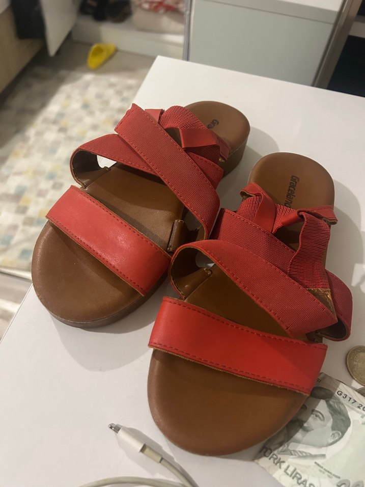 Kırmızı Kadın Dolgu Topuklu Sandalet - Görsel 4