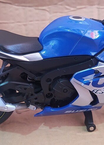  Beden Suziki 1000r
