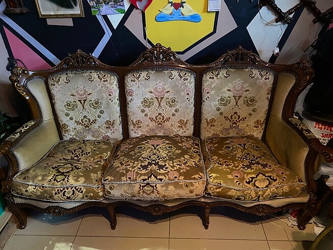 Eski ceviz işlemeli koltuk takımı 2 sandalye 2 tekli koltuk 3 me