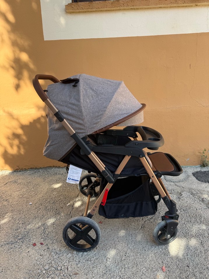 Gri ve Kahverengi Bebek Arabası - Görsel 3
