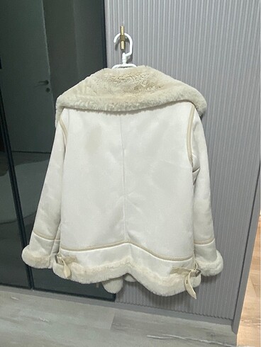 Zara Zara model mont