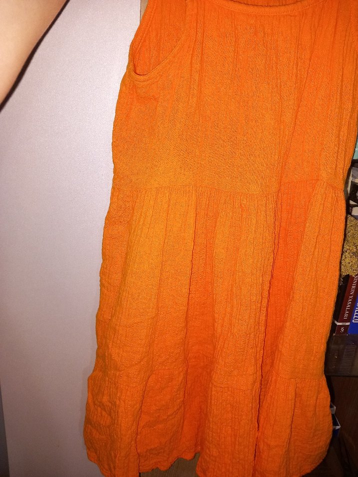 Turuncu Kolsuz Keten Kız Elbisesi - Görsel 3