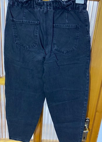 Kadın Siyah Bel Bantlı Rahat Kesim Kot Pantolon - Görsel 3