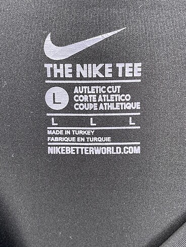 l Beden siyah Renk Nike T-shirt %70 İndirimli.