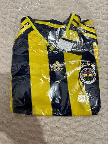 S Beden Kısa kollu Fenerbahçe Forması