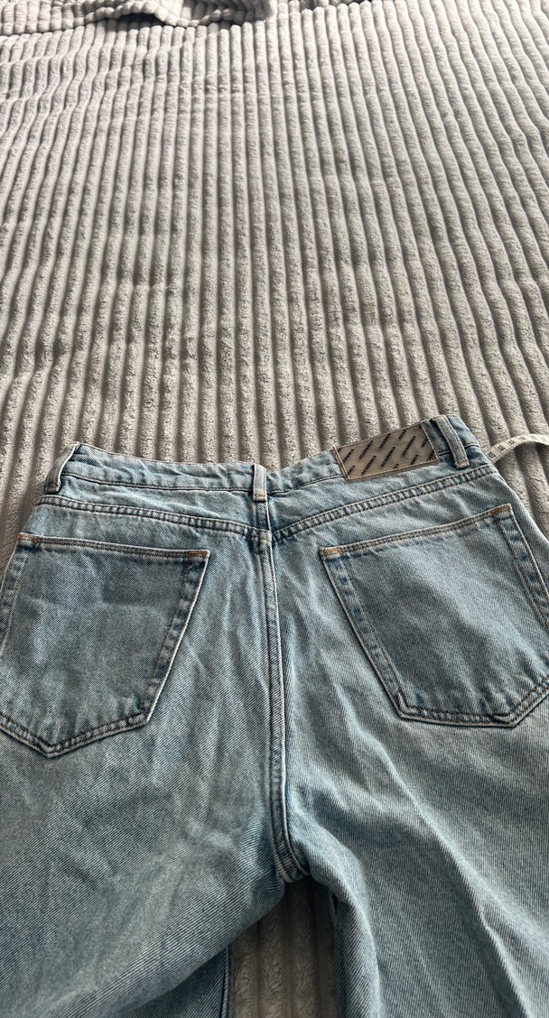 Açık Mavi Geniş Paça Jean — görsel 5/7