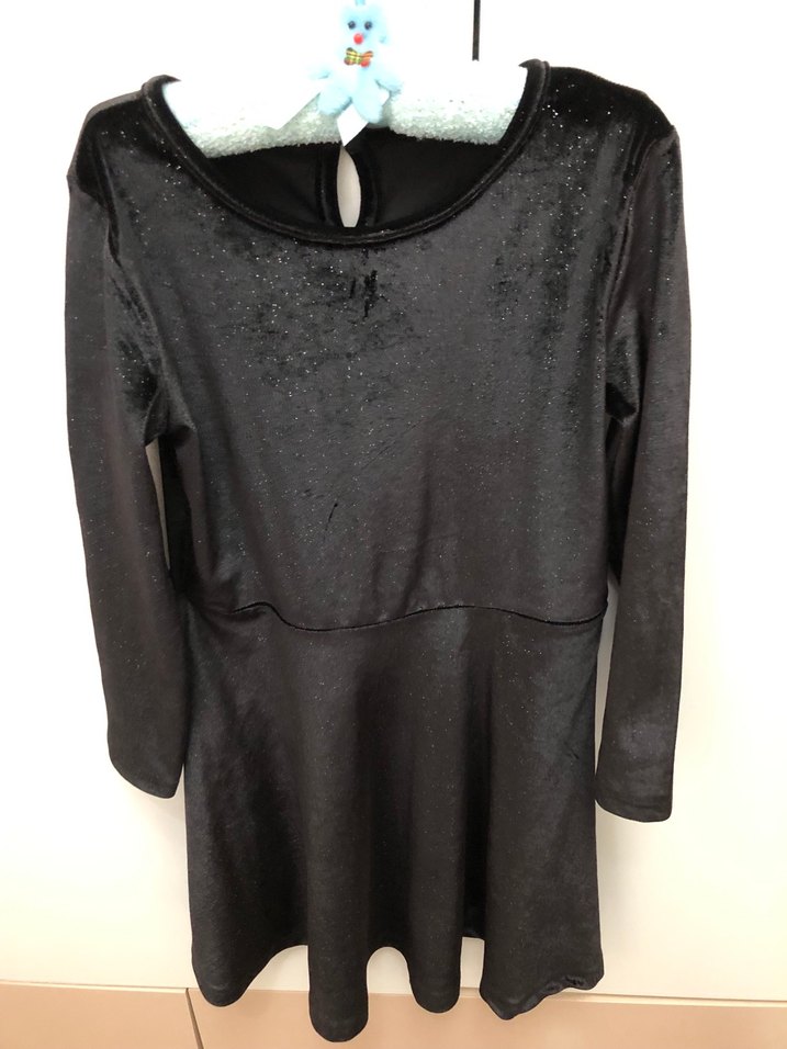 Uzun Kollu Siyah Elbise - Görsel 2