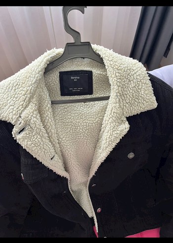 Bershka siyah kadife mont - Görsel 2