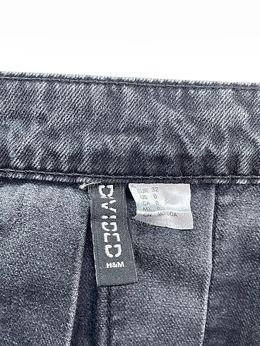 32 Beden gri Renk H&M Mini Etek %70 İndirimli.