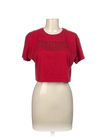 Diğer T-shirt %70 İndirimli.