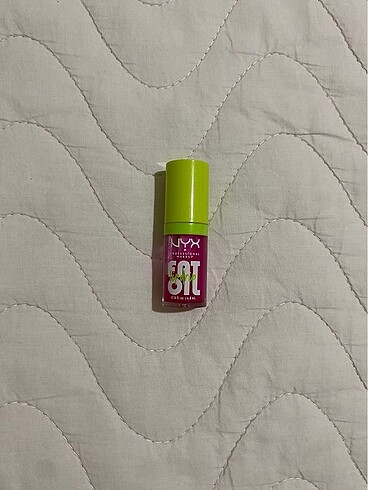 nyx fat oil gloss