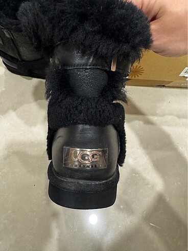 Ugg UGG Orjinal - Deri detaylı