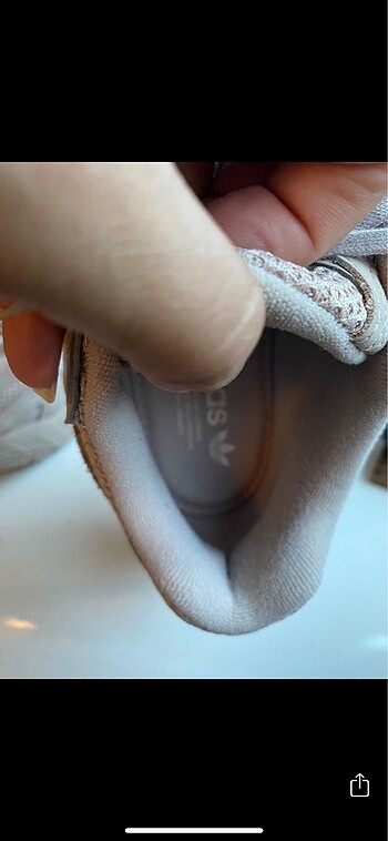 39 Beden Adidas Astir Shoes