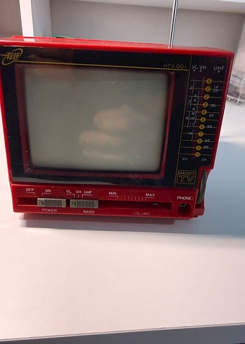 Kırmızı Retro Televizyon Monitörü - Görsel 4