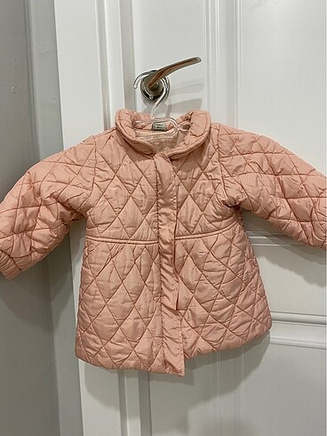 LC Waikiki Kız bebek kapitone mont