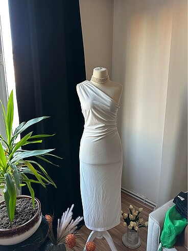 Zara Beyaz nikah ( özel gün elbisesi )