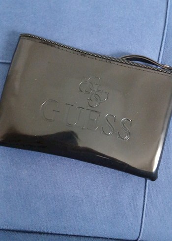 GUESS Parlak Siyah Deri Kadın Clutch Çanta