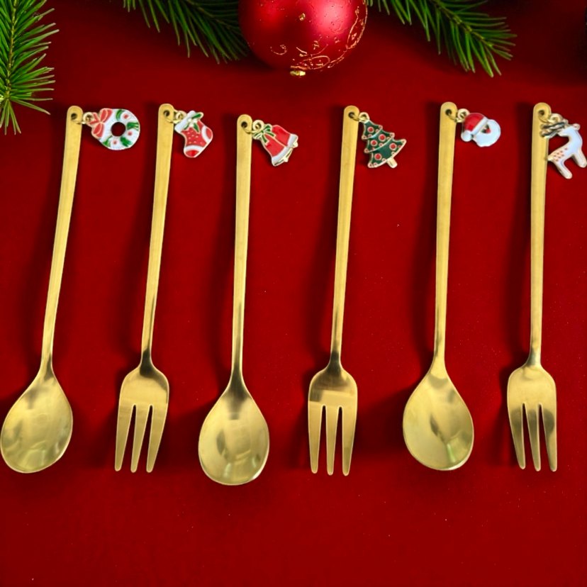 Altın Renkli Yılbaşı Temalı Çatal ve Kaşık Seti - Görsel 3
