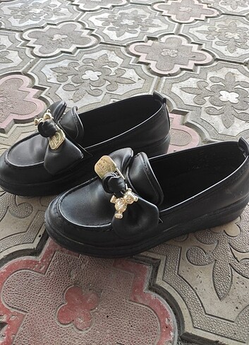 39 Beden Loafer ayakkabı ayıcık detay