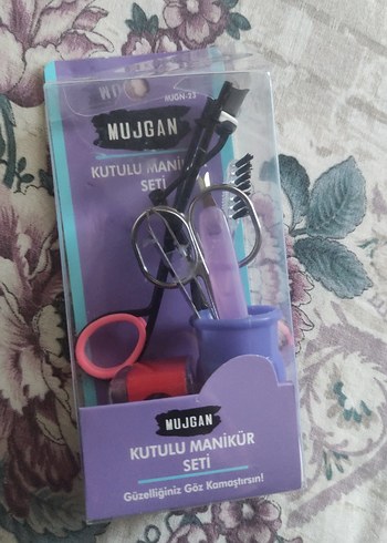 Beden Renk Renkli Kirpik Kıvırıcı ve Manikür Seti